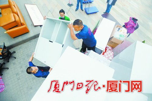 廈門家政服務需求激增，保潔、空調清洗與長途搬家業務繁忙